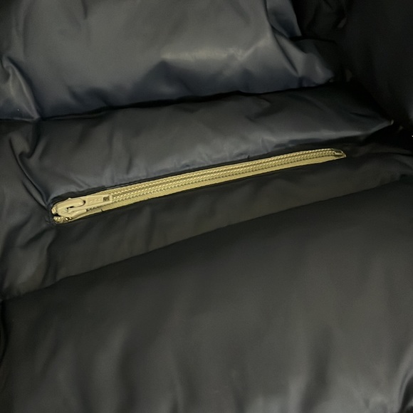 Tommy Hilfiger children size Large - Picture 6 of 13